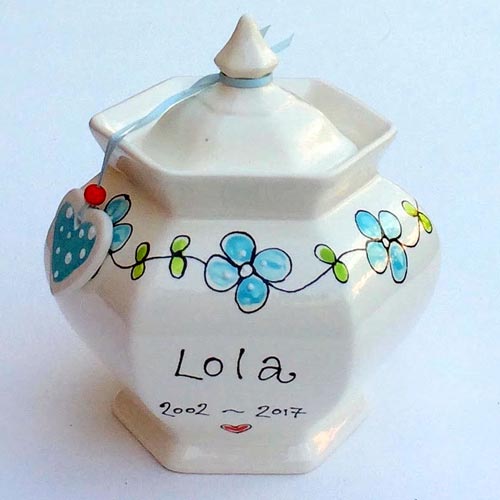 Personalised Ceramic Dog Urn - Forget Me Not